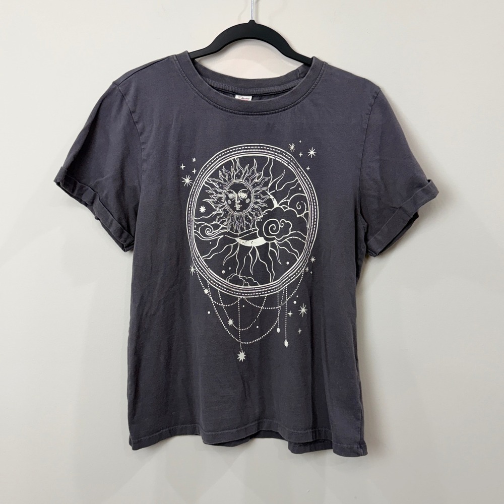 Electric Pink Women Large T-Shirt Celestial Sun Moon Graphic Gray Astrology